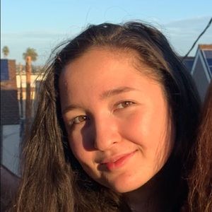 Meet your Posher, Madina